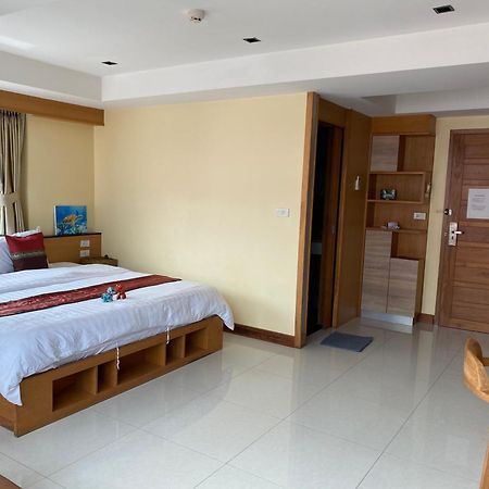 L18 Residence แอลสิบแปด เรสซิเดนซ์ Bangkok Kültér fotó