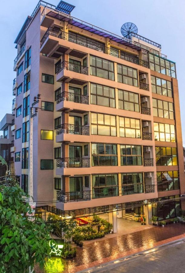 L18 Residence แอลสิบแปด เรสซิเดนซ์ Bangkok Kültér fotó