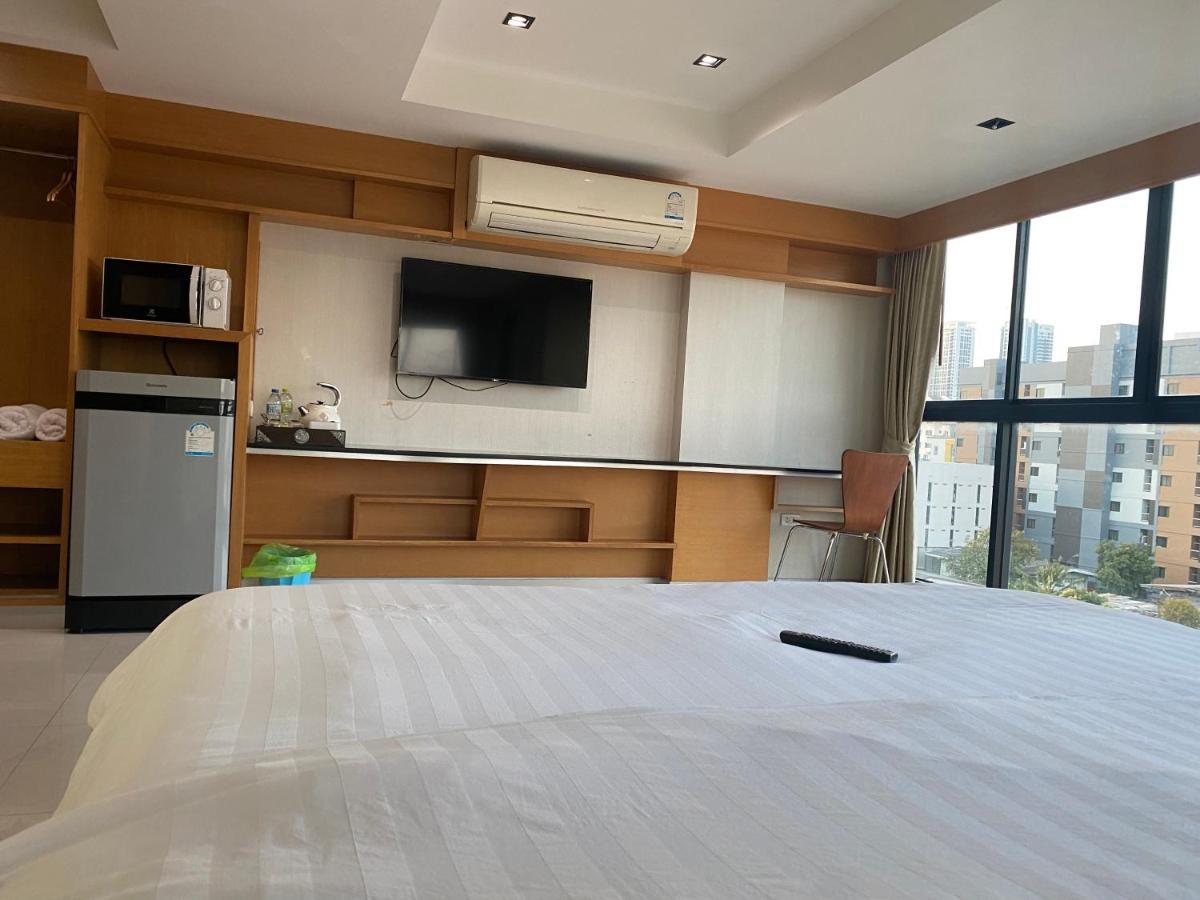 L18 Residence แอลสิบแปด เรสซิเดนซ์ Bangkok Kültér fotó