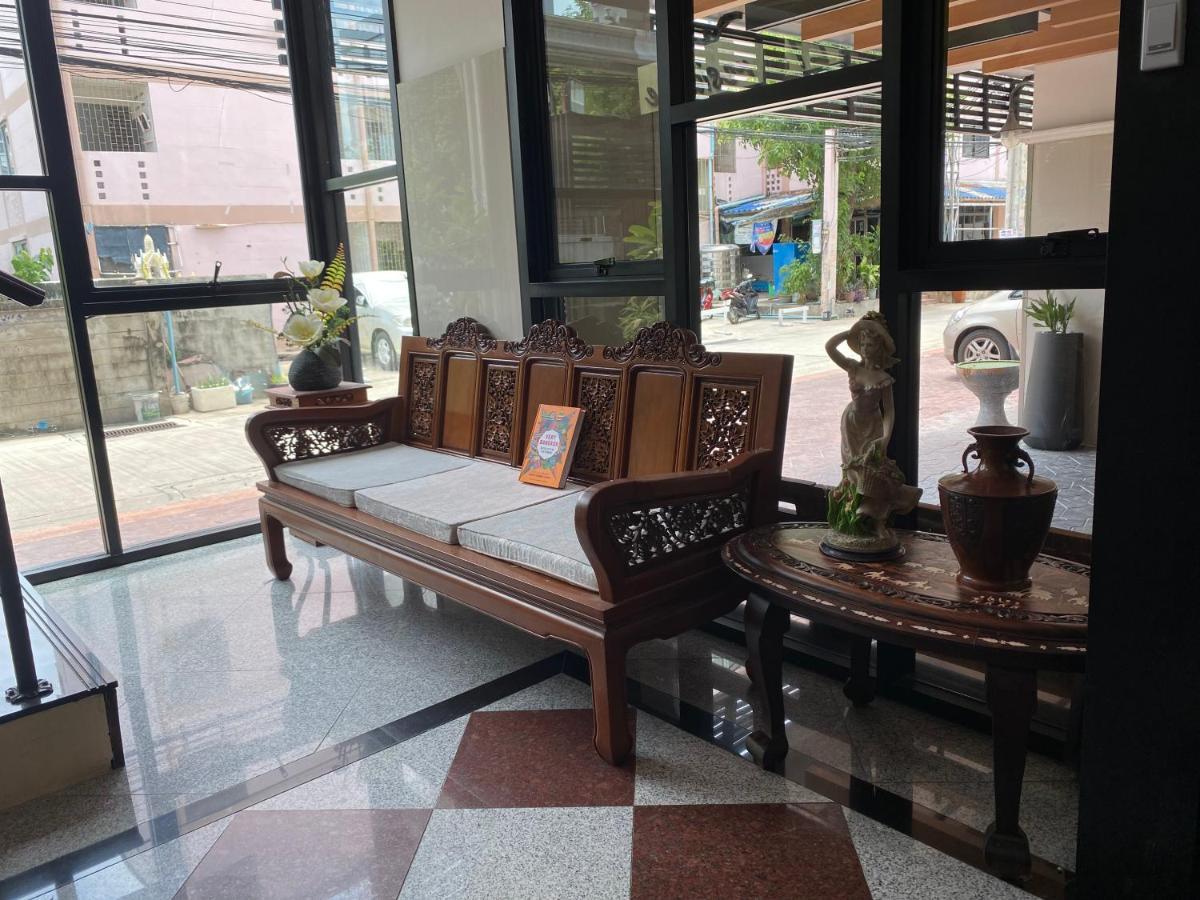 L18 Residence แอลสิบแปด เรสซิเดนซ์ Bangkok Kültér fotó