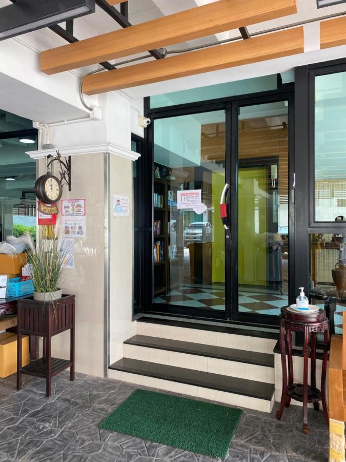 L18 Residence แอลสิบแปด เรสซิเดนซ์ Bangkok Kültér fotó