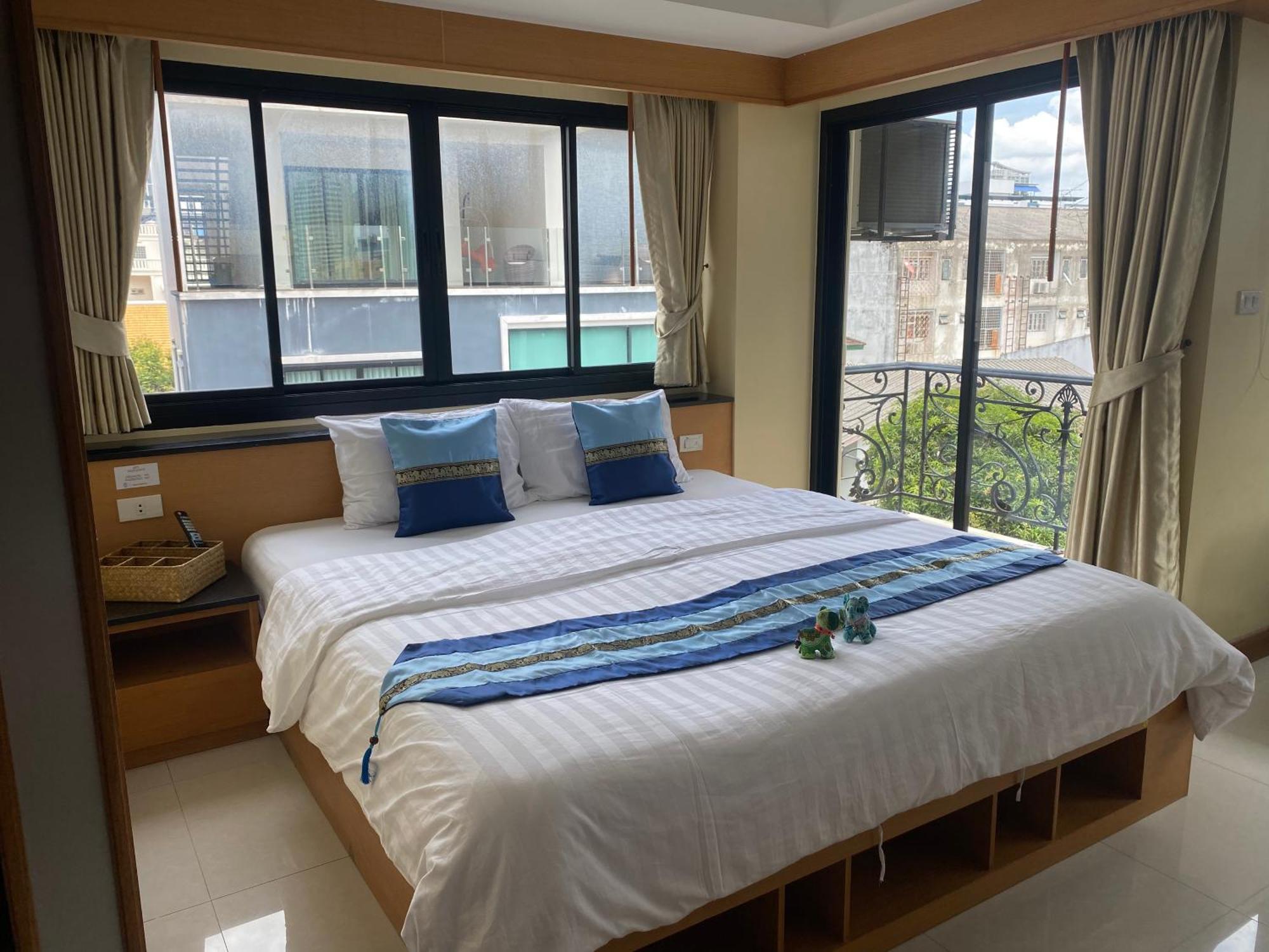 L18 Residence แอลสิบแปด เรสซิเดนซ์ Bangkok Kültér fotó