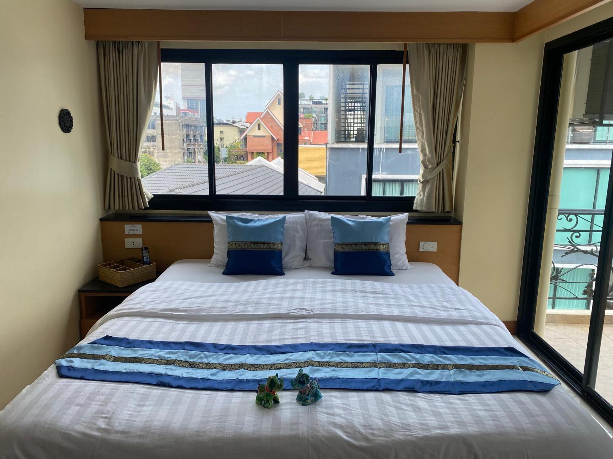 L18 Residence แอลสิบแปด เรสซิเดนซ์ Bangkok Kültér fotó