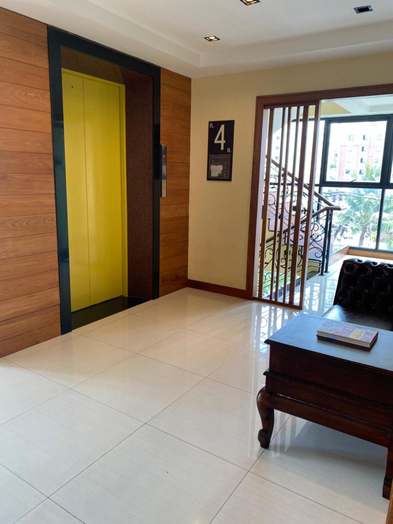 L18 Residence แอลสิบแปด เรสซิเดนซ์ Bangkok Kültér fotó