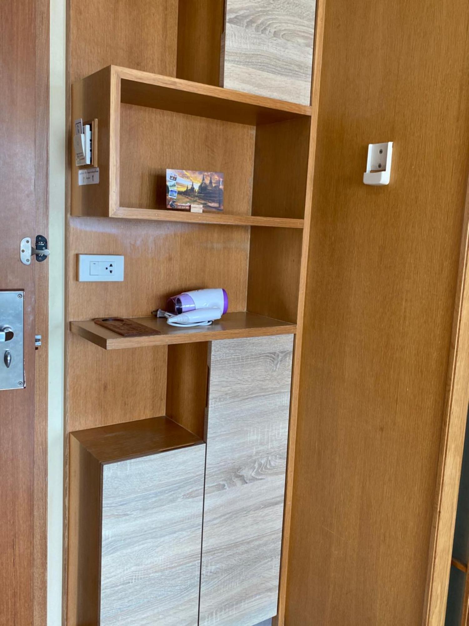 L18 Residence แอลสิบแปด เรสซิเดนซ์ Bangkok Kültér fotó